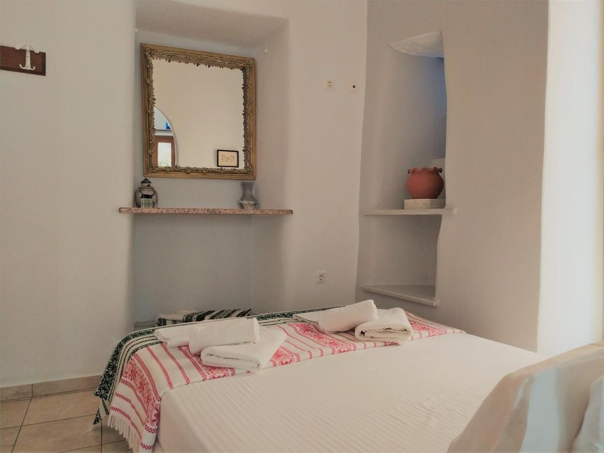 Pallada Rooms Tínos Eksteriør bilde